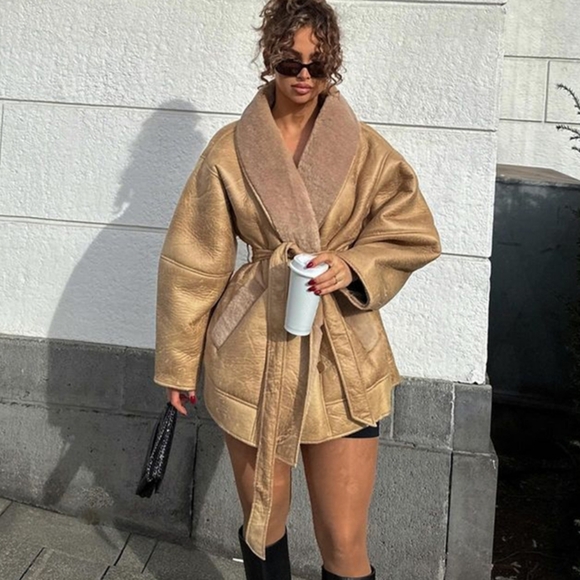 Winter Thick Plush Women PU Leather Jackets With Belts - Picture 3 of 10